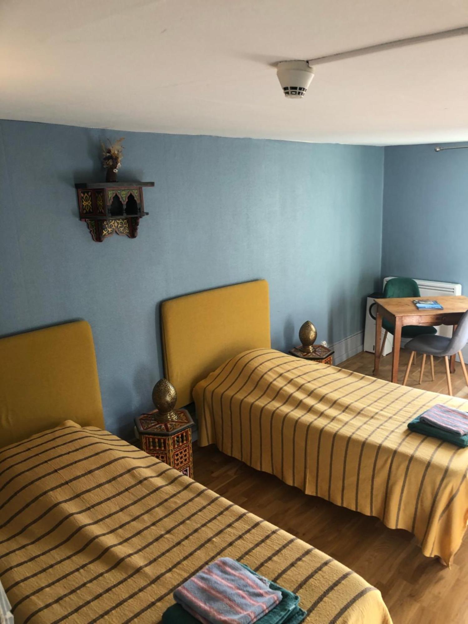 Hotel Le Dauphine à Châtillon-en-Diois Extérieur photo